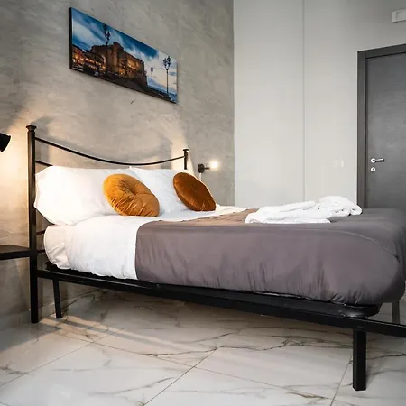 San Felice Palace B&B 나폴리